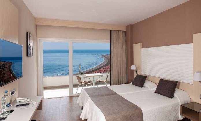 Doble Vista Mar Hotel HL Suitehotel Playa del Ingles**** Gran Canaria
