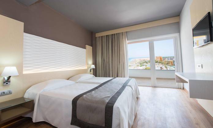 Suite con vista mar Hotel HL Suitehotel Playa del Ingles**** Gran Canaria