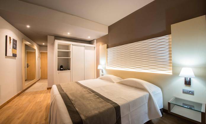 Doble Hotel HL Suitehotel Playa del Ingles**** Gran Canaria