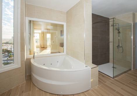 MASTERSUITE BAÑO Hotel HL Suitehotel Playa del Ingles**** Gran Canaria